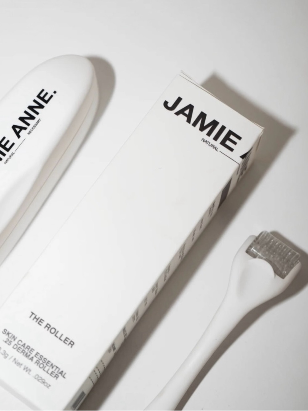 JAMIE ANNE THE ROLLER SKIN CARE .25 DERMAROLLER ANTI AGING BENEFITS NEW IN BOX